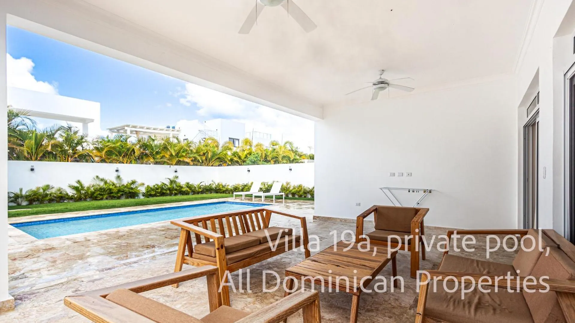 Villas Nuevas, Con Piscinas Privadas, Sosua Ocean Village!
