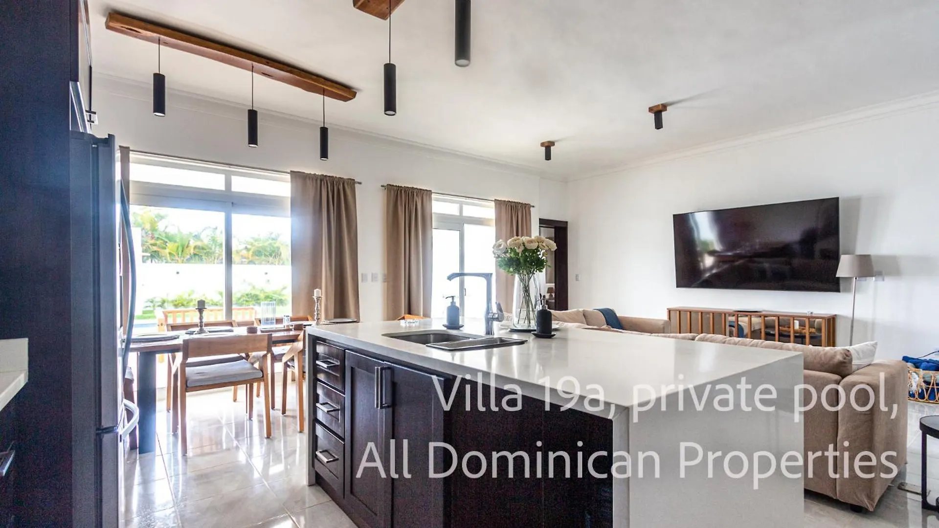 Villas Nuevas, Con Piscinas Privadas, Sosua Ocean Village!